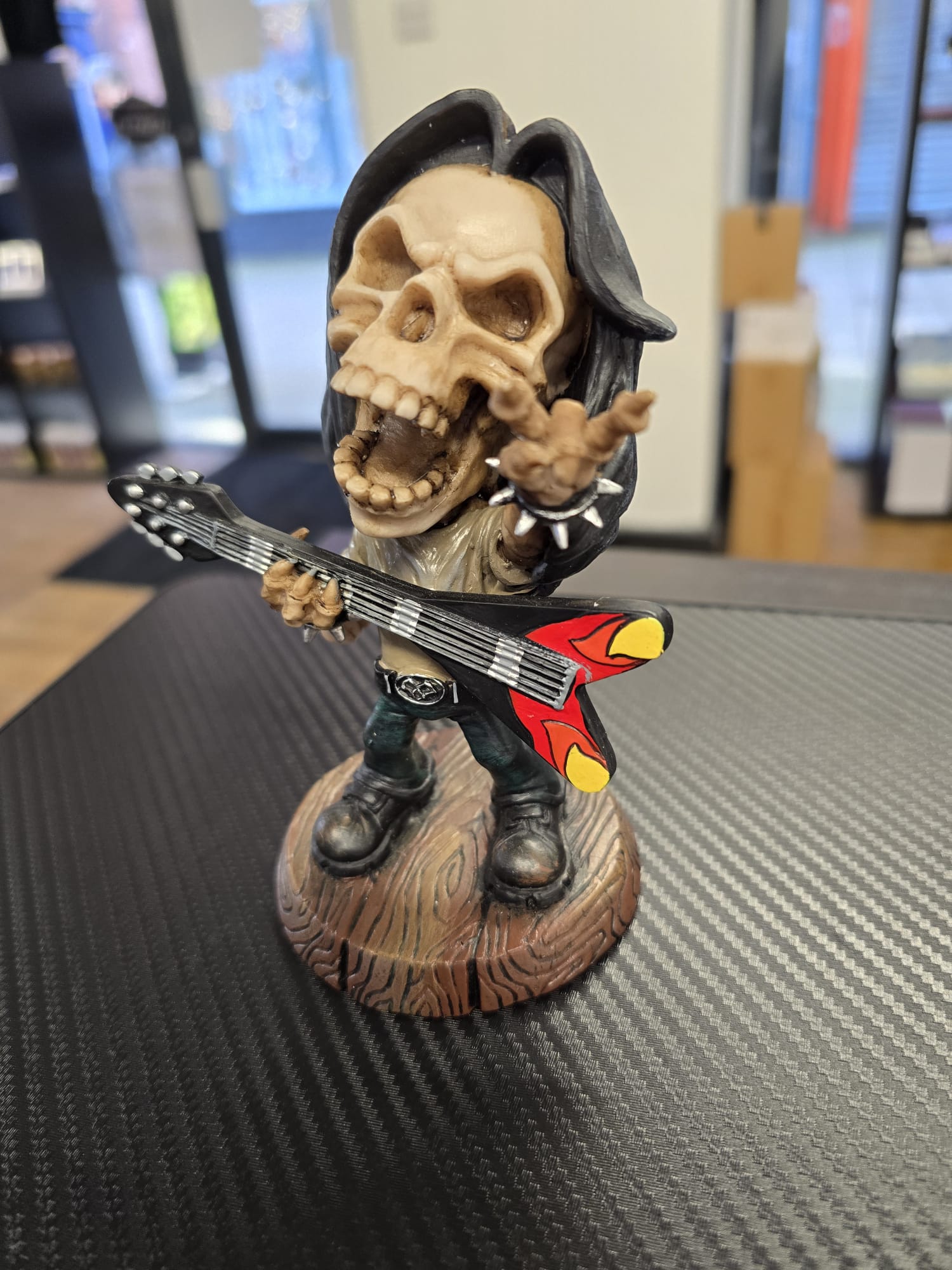 Pocket Rocker (Nemesis Now) ornament