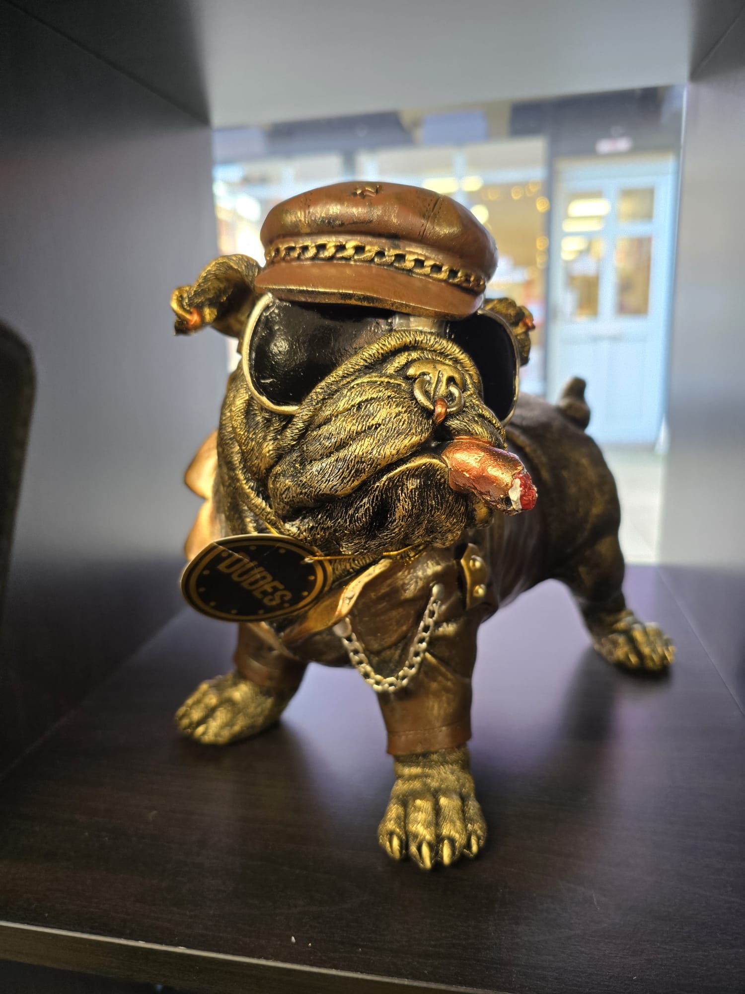 Cocky Bulldog (Dudes Collection)