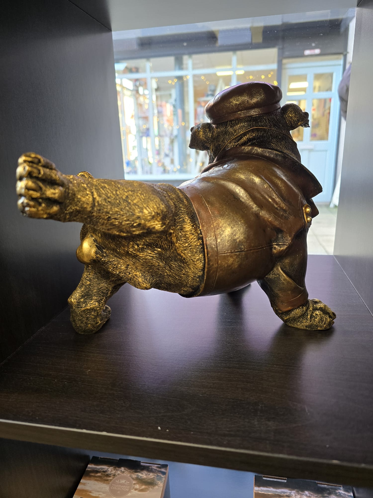 Cocky Bulldog (Dudes Collection)